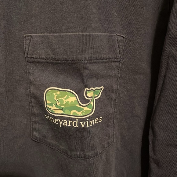 Vineyard vines men s long sleeve size medium - Picture 2 of 4
